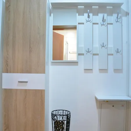 Radmanovac בית הארחה 4*